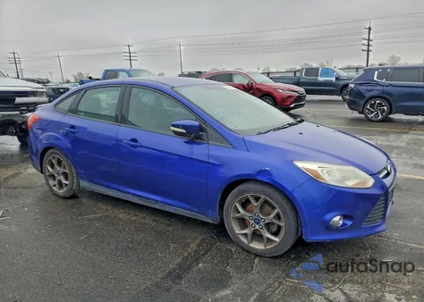 2014 Ford Focus Se z USA, uszkodzony, nr VIN 1FADP3F22EL357635